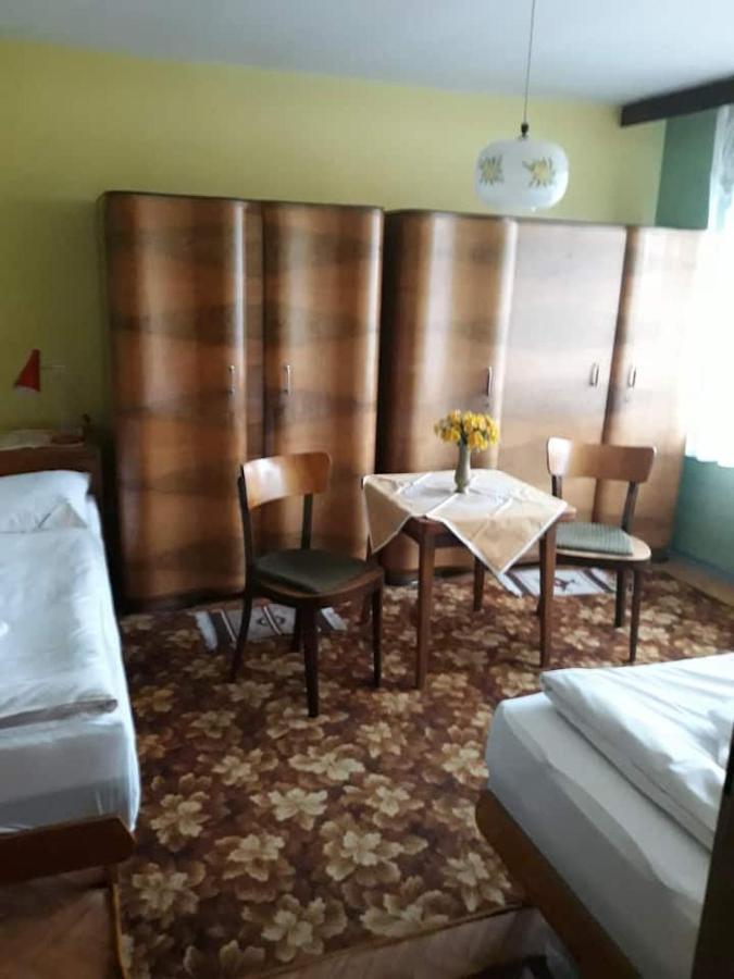 Hikers Paradise Private Apartment In Poprad Esterno foto