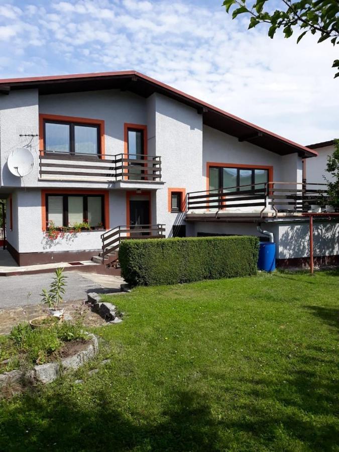 Hikers Paradise Private Apartment In Poprad Esterno foto