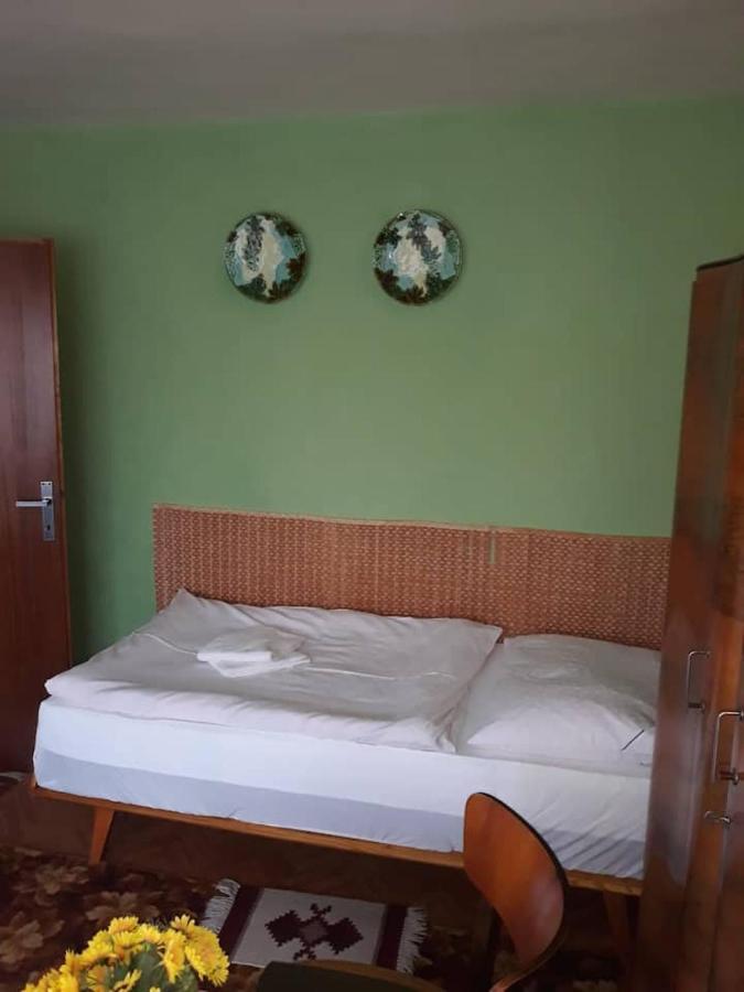 Hikers Paradise Private Apartment In Poprad Esterno foto
